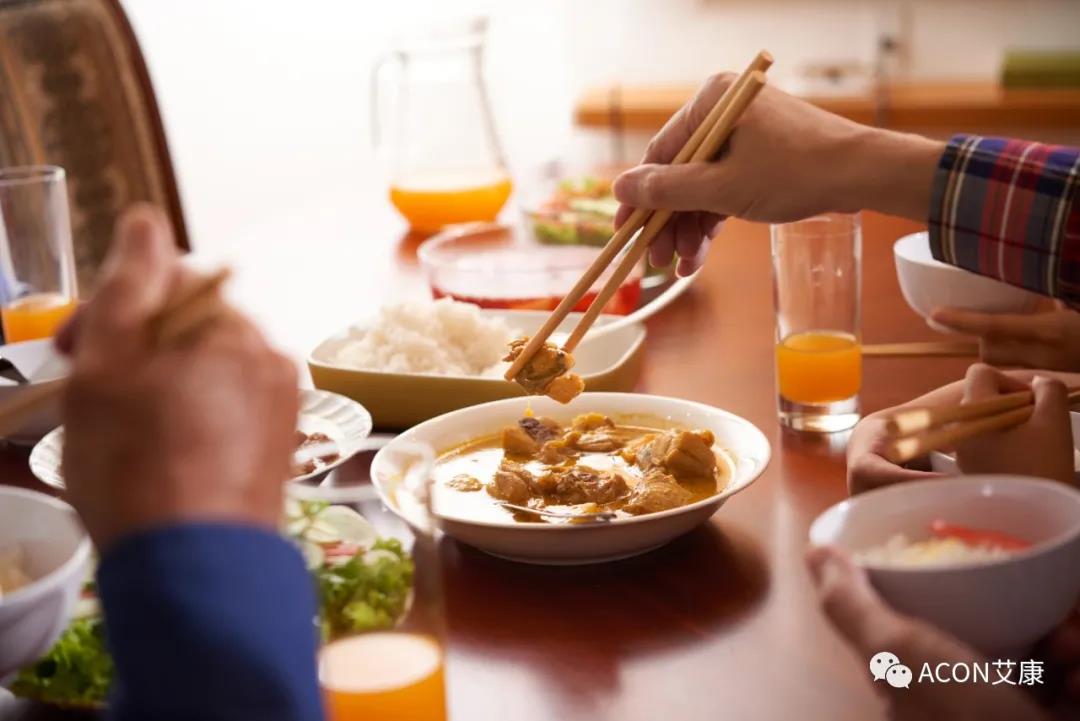 因為忽視身體出現(xiàn)的這些變化，他們最后被確診結(jié)腸癌